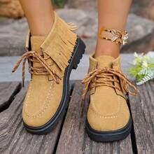 Botas de Cano Médio Retrô com Cadarço, Bico Redondo, Franjas, Sola Plana, Adequadas para Praia, Campus, Casa, Outono/Inverno - Castanho - Visão 8