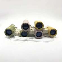 1 pieza Binoculares de alta definición de 4x30 en color púrpura, con material suave para el ocular para ocular, diseño de correa para el cuello conveniente. Rueda de enfoque ajustable adecuada para viajes al aire libre, también una excelente opción de regalo de Halloween, óptica de viaje, equipo de senderismo, mango ergonómico, binoculares ligeros, componentes ópticos de alta claridad, construcción duradera, modelo compacto, binoculares de baja magnificación, adecuados para entusiastas del aire libre, observadores de aves