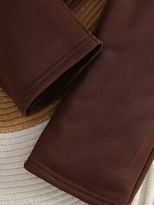 Set di felpa per bambini da 4 a 7 anni, composto da maglia a maniche lunghe con stampa a righe e dinosauri + pantaloni casual con tasche e stampa di dinosauri, adatto per primavera/autunno, per tempo libero, attività all'aperto, sport e uso quotidiano