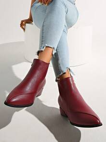 秋冬女士高端酒红色皮革拼接尖头金属光泽4厘米粗跟侧拉链时尚性感派对短踝切尔西靴