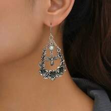 1 Pair Women's Fashion Bee & Flower Pendant Earrings