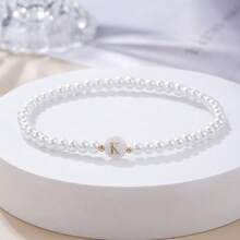1 pieza Pulsera con inicial y cuentas de perlas falsas para mujer
