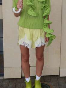 Women Satin Silk Lace Trim Shorts Floral Patchwork Silky Slip Shorts Comfy Pajamas Bottoms Satin Pettipants - Màu vàng - Xem 2