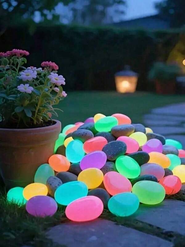 25pcs Extra Large Glow In The Dark Pebble Stones, Suitable For Home/Outdoor Decor, Walkway Display, Aquarium Decoration, Valentine's Day, Etc. No Electricity Needed, Absorb Sunlight Or Lamp Light To Glow At Night, Create A Romantic Ambiance.