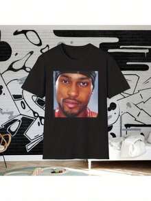 Men's Vintage 90s Graphic Tee - Black Crew Neck T-Shirt With D'Angelo Portrait - Neo-Soul Music Fan Apparel Inspired By Lauryn Hill, Erykah Badu, The Roots, Questlove - Soulquarians Retro Album Art Style, Music Tees, All-Season Clothing, Bohemian Style, Comfortable Fit - 黑色 - 查看 1