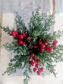 20Pcs Christmas Artificial Pine Branches With Red Berry Stems Faux Evergreen Norfolk Pine Cypress Leaves Stems- Fake Foliage Pine Needles Picks For DIY Craft Garland Home Decor.Artificial Holly Berries, Mini Fake Berries Decor Garlands, Home Vase Dining Table Holiday Patio Fireplace Decor Wedding Garden Farmhouse Table Mantel Decor, Artificial Flowers For Outdoors Christmas Decorations Room Decor