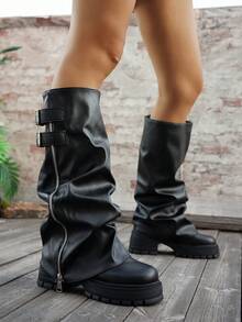 2025新款女士制服靴，圆头粗跟高筒防水过膝靴，四季皆宜，褶裥筒状设计，侧拉链和搭扣，时尚黑色女士高筒靴，尺码偏小一码