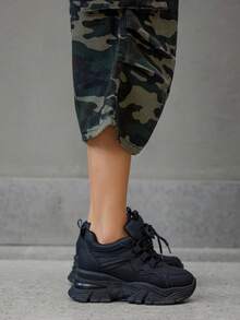 DareSee Giày thể thao đế dày mới dành cho nữ, giày sneaker da buộc dây mũi tròn kiểu cũ, giày casual nhẹ chống trơn trượt, màu đen, quà tặng mùa đông cho lễ hội âm nhạc. - màu đen - Xem 5