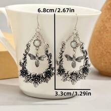 1 Pair Women's Fashion Bee & Flower Pendant Earrings