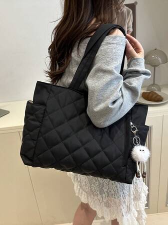 新款时尚大容量绗缝钻石设计双手柄单肩托特包，轻巧便携，女士钱包，适合夏季户外旅行，饰有动物吊坠，旅行必备背包