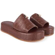 Women's Platform Sandal | Comfortable Flat Model - Coffee Brown - View 4