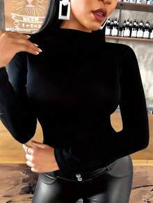 Holiday Outfits For Women - 'Grab A Scripture' Tee, Long Sleeve Turtleneck T-Shirt With Matthew 5:6 Graphic Print - Casual Christian Apparel - 黑色 - 查看 2