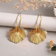 1 Pair Of Fashionable, Exaggerated, Delicate Cut-Out Double-Layered Flowers, Elegant Temperament Earrings, Suitable For Everyday Women's Wear - 金色 - 查看 9