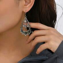 1 Pair Women's Fashion Bee & Flower Pendant Earrings