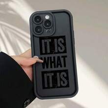 [Teléfono] Teléfono negro con el texto "ES LO QUE ES", diseño popular, protector tipo escalera, divertido y único, estilo sencillo y moderno para hombres y mujeres, compatible con 16/15/14/13/12/11 - Colores mixtos 1 - Ver 1