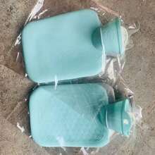 12小时保温热水袋，外观精美；防寒，多功能，加厚PVC材质，耐压防爆，无异味，暖手暖脚，女神节日礼物，学生小礼物。注意：注水款为防爆款 - 彩色 - 查看 11