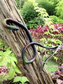 1pc Realistic Soft Rubber Snake Prop, Vivid Patterned Python Design, Scary Animal Snake Toy, Flexible & Washable, Halloween Party Gag Gift, Christmas Present