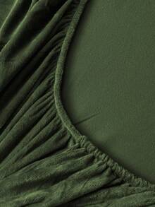 2/3pcs Green Velvet Fitted Sheet Set Warm Soft Solid Fuzzy Fitted Sheet Set King Queen Full Twin Size, Luxury Super Soft Cozy Comfy Bottom Sheet With 11.8" Deep Pocket,Suitable For Fall Winter And Spring 1Fitted Sheet+1/2Pcs Pillowcases Domitory Bedding Back School Bedding - Army Green - View 7