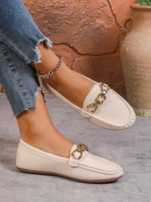 Beige Women's Slip-On Loafers With Gold Chain Decor, Comfortable Flat Classic Shoes For Autumn - Beige - View 4