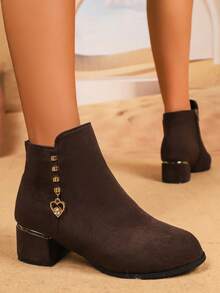 بوت الكاحل النسائية ذات الكعب المتوسط السميك من الجلد الأحمر الفاتح، بتصميم سحاب جانبي ومعلق من الراين، أنيقة وأنيقة، بوت للنساء