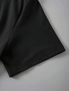 Women's Black T-Shirt With Guyana Flag Design - Tropical Graphic Tee In Red, Green, Yellow | Soft Breathable Cotton Top For Caribbean Casual Outfits, Everyday Streetwear & Cultural Events | Machine Washable, Vacation Style, Short Sleeve, Comfortable Material, Printed Shirt, Summer Wardrobe - 黑色 - 查看 4