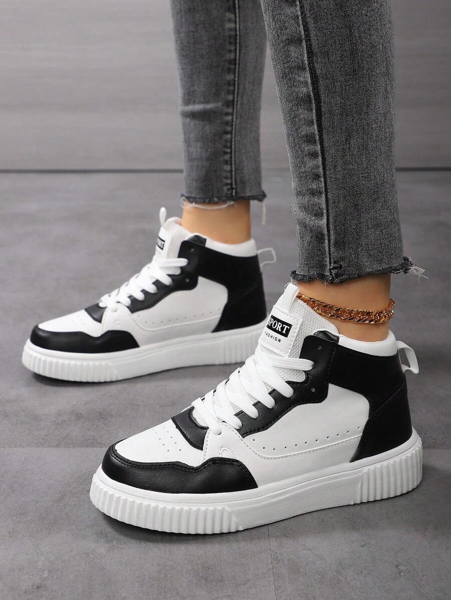 Women Skateboarding Shoes - Black and White - View 1