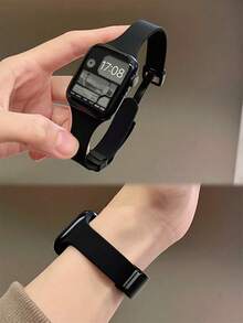 1pc Black Silicone Watch Band, Compatible With Apple Watch 42mm, 38mm, 40mm, 41mm, 44mm, 45mm, 46mm, 49mm, Fashionable Smart Watch Replacement Strap, Suitable For Series Ultra2, Ultra SE2, SE 11, 10, 9, 8, 7, 6, 5, 4, 3, 2, 1, Unisex, Great As Back To School Gift - Black - View 7