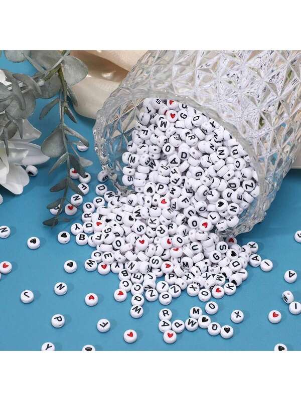 1000 piezas de 4x7mm Cuentas de alfabeto acrílicas blancas, negras y de colores con 1 rollo de cordón elástico para hacer pulseras, collares, llaveros y manualidades (redondas, planas) Suministros para hacer joyas