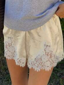 Women Satin Silk Lace Trim Shorts Floral Patchwork Silky Slip Shorts Comfy Pajamas Bottoms Satin Pettipants - 香檳色 - 查看 2