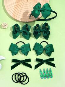 Bộ phụ kiện tóc đồng phục học sinh màu xanh lá cây 15 món, bao gồm kẹp tóc nơ, băng đô và dây buộc tóc, phù hợp cho bé gái tiểu học, trang trí tóc tinh tế cho mùa tựu trường, cũng thích hợp cho nhiều dịp và sử dụng hàng ngày. - Màu xanh lá cây đậm - Xem 5