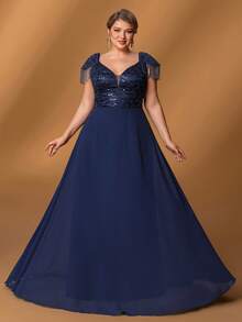 Faeriesty Mosy Plus 新娘母亲礼服:优雅雪纺晚礼服,饰有串珠亮片和鱼鳞刺绣 - 分层流苏肩部、拖地长裙和深 V 形后背,适合婚礼、红毯活动、正式晚宴和戏剧表演 - 藏蓝色 - 查看 6