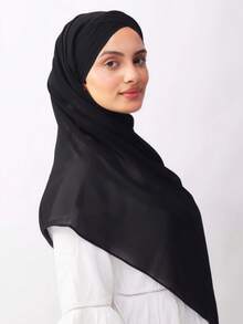 1 Stück klassischer Damen Instant-Hidschab, einfarbiges 3-Lagen Kreuz Design, schmeichelhaft für das Gesicht, elegant minimalistisch, ganzjährig, praktischer leichter Chiffon-Schal, vielseitig für Lässig, Sport, Schal, muslimischer Alltagsgebrauch - Schwarz - Übersicht 3