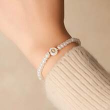 1 pieza Pulsera con inicial y cuentas de perlas falsas para mujer