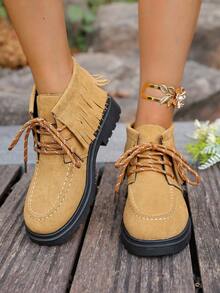 Botas de Cano Médio Retrô com Cadarço, Bico Redondo, Franjas, Sola Plana, Adequadas para Praia, Campus, Casa, Outono/Inverno - Castanho - Visão 3