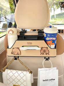 这款单包装卡通水豚造型多功能后座储物盒，专为熊猫主题汽车设计。它配备便捷的水瓶杯架和纸巾盒，兼容所有车型。不仅是汽车装饰、车内收纳和纸巾整理的理想之选，还集成了多种汽车挂钩功能。