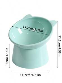 Wysokiej jakości, trwała, jednoczęściowa miska na karmę dla zwierząt z polipropylenu (PP), z pochyloną, wysoko wyprofilowaną osłoną szyi i korpusem o dużej średnicy, idealna do codziennego karmienia kotów i psów. Pomaga chronić kręgosłup szyjny zwierzęcia i wspomaga trawienie. Posiada antypoślizgową podstawę, która zapobiega przewracaniu się. Jest łatwa w czyszczeniu, trwała i higieniczna, idealna do użytku w domach, sklepach zoologicznych, lecznicach dla zwierząt i innych miejscach. To idealny wybór do karmienia zwierząt.