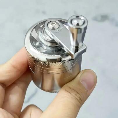 Molinillo manual de uso intensivo - Construcción de acero inoxidable, diseño de molienda de doble capa, apto para especias, hierbas, café, tabaco. No se necesita electricidad. Ideal para el hogar, camping, uso en la cocina. Regalo perfecto para chefs y entusiastas de la cocina. Molinillo de hierbas, apariencia elegante, sensación metálica, diseño compacto, molienda multinivel. Esencial para aventureros al aire libre. Molinillo de café manual, molinillo de metal, mini molinillo