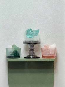 1 pieza Juego de difusor de aromas sin llama con piedra de cristal natural y taza de vidrio, decoración de piedra de aroma de cristal simple y de calidad para dormitorio, sala de estar, escritorio, difusor de aromaterapia, regalo del Día de la Madre, regalo de cumpleaños para ella, accesorio de decoración del hogar. El producto incluye solo la piedra de cristal y la taza de vidrio, sin aceites esenciales. Se enviará una nueva versión o una versión antigua al azar.