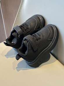 1 Pair Black & White Fashionable Kids Shoes, PU Waterproof Casual Sneakers For Toddlers, Kindergarten, Performance, Spring & Autumn