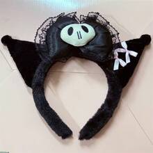 Sanrio Serre-tête doux et Sanrio Kuromi My Melody, serre-tête en peluche d'anime mignon de style princesse avec accessoires. Fournitures pour dortoir et salle de bain, idéal pour les cadeaux d'anniversaire, Halloween, Noël. Accessoires pour cheveux.