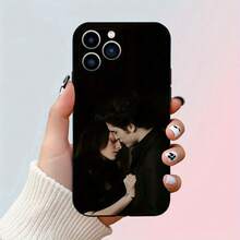 Funda de Teléfono TPU Negra para iPhone de la Serie Crepúsculo, No Te Pierdas. Tiene un diseño de dibujos animados adorable, buen rendimiento a prueba de golpes y puede proteger eficazmente la lente. Adecuado para iPhone 11/12/13/14/15/16 Pro Max - Mezcla de colores - Ver 2