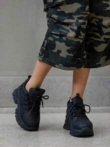 DareSee Giày thể thao đế dày mới dành cho nữ, giày sneaker da buộc dây mũi tròn kiểu cũ, giày casual nhẹ chống trơn trượt, màu đen, quà tặng mùa đông cho lễ hội âm nhạc. - màu đen - Xem 2