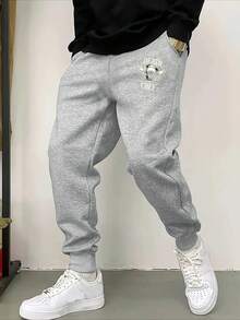 Large Size Men's Casual Pants - "Death Chef" Pattern, Blue Sweatpants With White Sneakers, All-Season Comfort, Casual Style, Casual Wear|Pattern Printed Pants|Comfortable Style, PLUS SIZE - 灰色的 - 查看 7