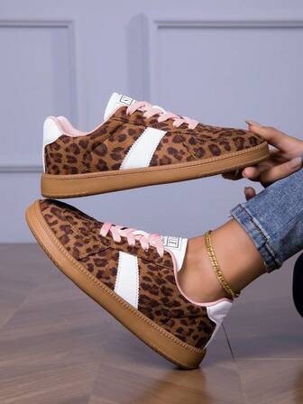 Women's Leopard Print Low-Top Sneakers - Lace-Up Casual Shoes, Synthetic PU Upper, Breathable Fabric Lining And Cushioned MD Outsole, Suitable For Running, Gym, Daily Wear - Machine Washable Fashionable Shoes, Comfortable Women's Athletic Shoes, Women's Slip-On Retro Sneakers, Plus Size Wide Fit Women Shoes, Colorful Women's Trainers
