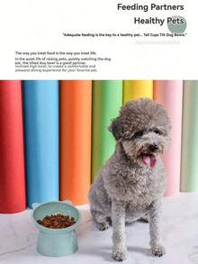 Wysokiej jakości, trwała, jednoczęściowa miska na karmę dla zwierząt z polipropylenu (PP), z pochyloną, wysoko wyprofilowaną osłoną szyi i korpusem o dużej średnicy, idealna do codziennego karmienia kotów i psów. Pomaga chronić kręgosłup szyjny zwierzęcia i wspomaga trawienie. Posiada antypoślizgową podstawę, która zapobiega przewracaniu się. Jest łatwa w czyszczeniu, trwała i higieniczna, idealna do użytku w domach, sklepach zoologicznych, lecznicach dla zwierząt i innych miejscach. To idealny wybór do karmienia zwierząt.