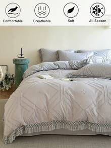 2/3 件浅灰色几何图案簇绒纹理涤纶羽绒被套套装带流苏，波西米亚风破旧别致床上用品套装适合所有季节使用大号双人床，柔软，透气，可机洗（1 个羽绒被套 + 1/2 个枕套，无填充物） - 灰色 - 查看 2