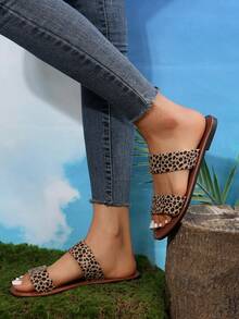 Sandalias planas con puntera abierta estampado de leopardo cómodas y de talla grande para mujer, zapatos de verano casuales y con estilo para uso en exteriores y playa - Marrón - Ver 3