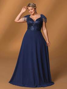 Faeriesty Mosy Plus 新娘母亲礼服:优雅雪纺晚礼服,饰有串珠亮片和鱼鳞刺绣 - 分层流苏肩部、拖地长裙和深 V 形后背,适合婚礼、红毯活动、正式晚宴和戏剧表演 - 藏蓝色 - 查看 5