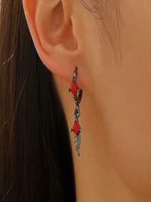1pc Feather Design Small Earring, Minimalist Chic Rhinestone Stud Earrings, Unisex, Suitable For Halloween, Christmas