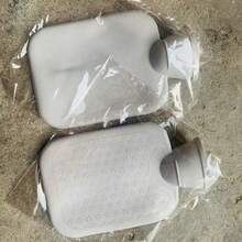 12小时保温热水袋，外观精美；防寒，多功能，加厚PVC材质，耐压防爆，无异味，暖手暖脚，女神节日礼物，学生小礼物。注意：注水款为防爆款 - 彩色 - 查看 7